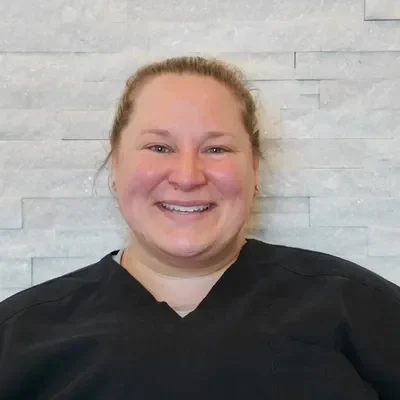 Headshot of Jessica, a massage therapist.